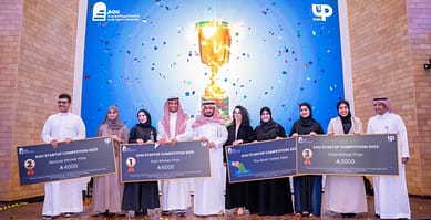 الأمير خالد بن الوليد يكرّم الفائزين بمسابقة الجامعة العربية المفتوحة للمشاريع الناشئة